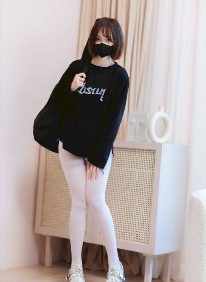 二个男躁一个女人的视频_1080全集免费播放