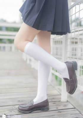 李采潭女教师4在线观看_1080P全集免费观看